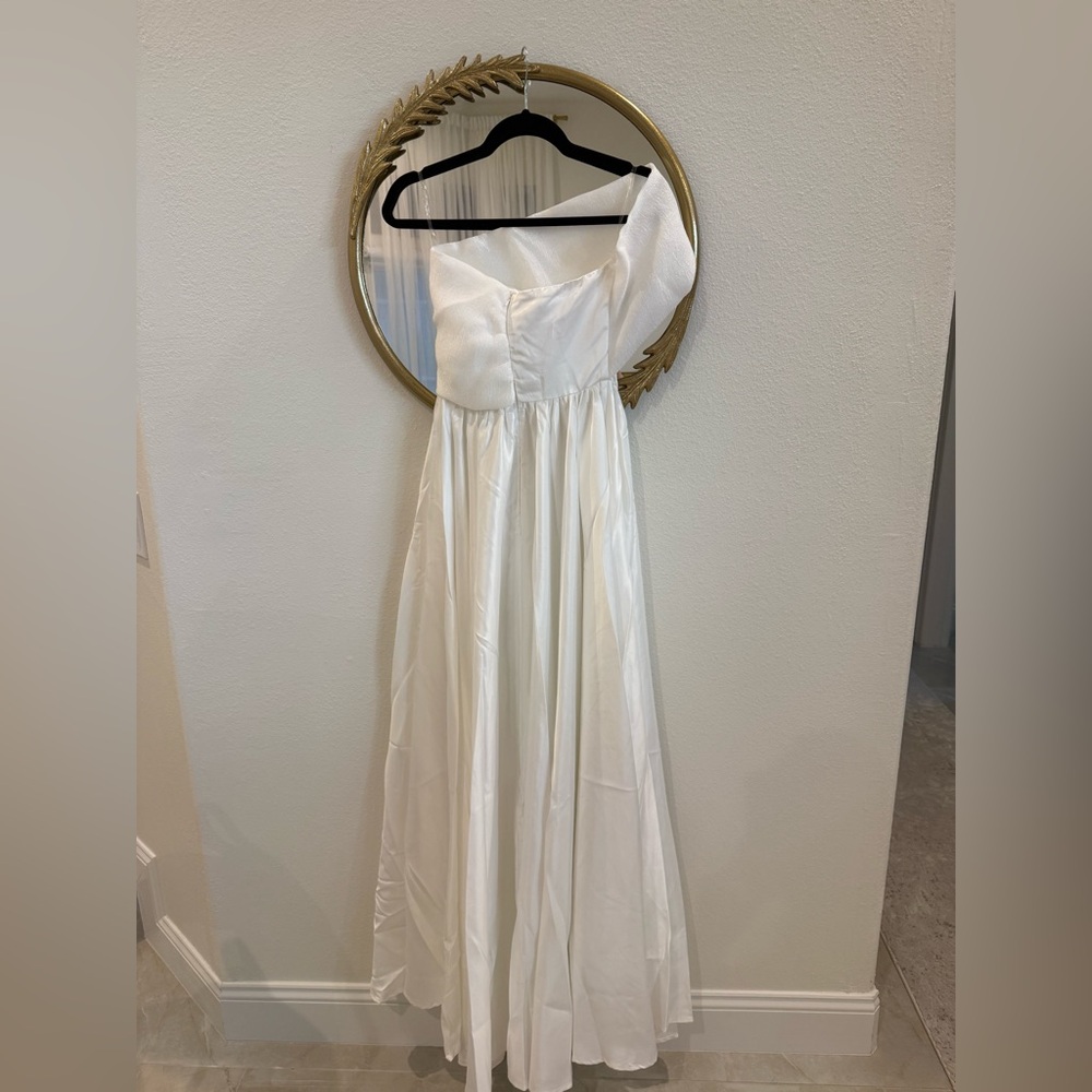Elegant One-Shoulder Formal Gown NWOT - Picture 2 of 7